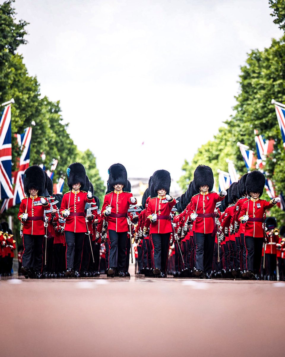 Retweet to join us in celebrating our Ally the 🇬🇧 United Kingdom as they mark the official birthday of 👑 His Majesty King Charles III

#WeAreNATO 🤝 <a href="/UKNATO/">UK Joint Delegation to NATO</a> 

#KBP2025 #TroopingTheColour