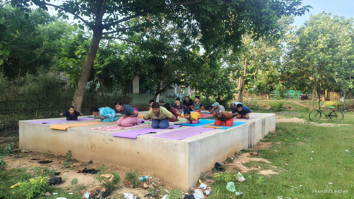 PANCHAYAT SAMITI KHUNTA (@bdo_khunta) on Twitter photo "Bikash Vahaan Yatra" at Karkachia GP , Khunta Block on 14.06.2025
<a href="/CMO_Odisha/">CMO Odisha</a>
<a href="/PRDeptOdisha/">Panchayati Raj and Drinking Water Department</a>
<a href="/ZP_Mayurbhanj/">ZILLA PARISHAD MAYURBHANJ</a>
<a href="/IPR_Odisha/">I & PR Department, Odisha</a>
#bikashbahanyatra #oneyearofmohanmajhi#BarshaEkUpalabdhiAnek
#oneyearofsushasan #lokankasarkar #Odisha #bikashitaodishabikashitabharat "Bikash Vahaan Yatra" at Karkachia GP , Khunta Block on 14.06.2025
<a href="/CMO_Odisha/">CMO Odisha</a>
<a href="/PRDeptOdisha/">Panchayati Raj and Drinking Water Department</a>
<a href="/ZP_Mayurbhanj/">ZILLA PARISHAD MAYURBHANJ</a>
<a href="/IPR_Odisha/">I & PR Department, Odisha</a>
#bikashbahanyatra #oneyearofmohanmajhi#BarshaEkUpalabdhiAnek
#oneyearofsushasan #lokankasarkar #Odisha #bikashitaodishabikashitabharat