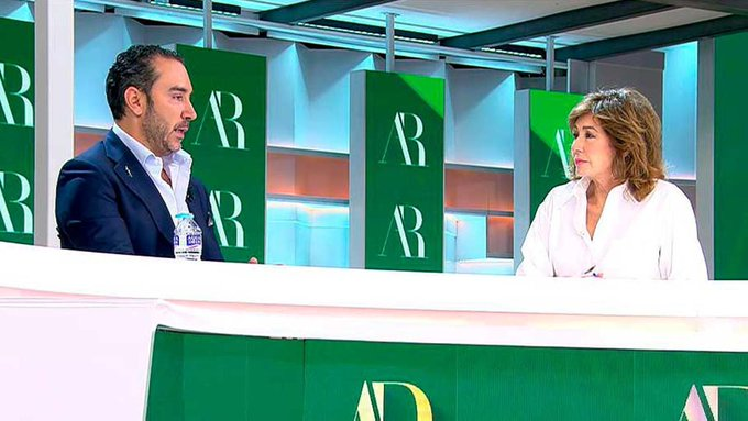 blvcom's tweet photo. 🗣️ @elprogramadear en @telecincoes obtuvo 1.510.000 ESPECTADORES ÚNICOS (AA).
➡️ El programa de entretenimiento registró 365.000 espectadores de audiencia media y un 16,0% de cuota de pantalla.
#ElProgramaDeAR13J
#Audiencias📺📊 https://t.co/AEvTFN5iHb