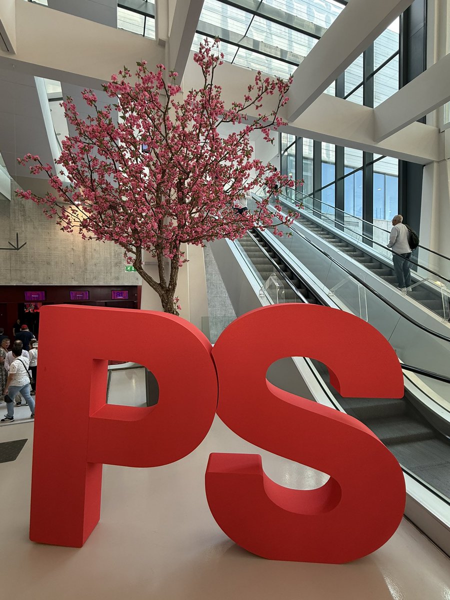 Cecile Fadat 🌹 (@fadatcecile) on Twitter photo 📍Depuis hier à #Nancy pour le 81e congrès du <a href="/partisocialiste/">Parti socialiste</a>.
Des échanges nourris, des convictions affirmées, et une exigence : redonner au #PS une ligne claire !
Une gauche républicaine, populaire, lucide sur les alliances - c’est ce que nous sommes nombreux à défendre. 🌹 📍Depuis hier à #Nancy pour le 81e congrès du <a href="/partisocialiste/">Parti socialiste</a>.
Des échanges nourris, des convictions affirmées, et une exigence : redonner au #PS une ligne claire !
Une gauche républicaine, populaire, lucide sur les alliances - c’est ce que nous sommes nombreux à défendre. 🌹