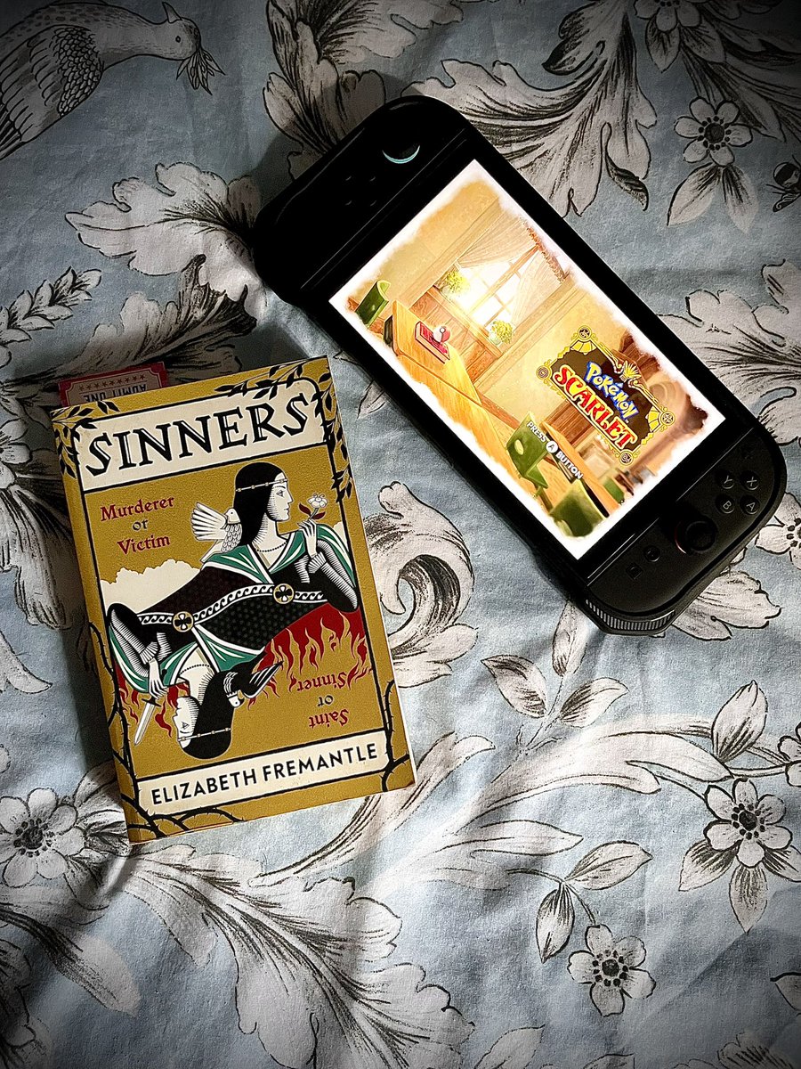 #HappyWeekend everyone!
🎉 It’s a three day weekend for this Bookseller, and my plans today include cloistering myself away with #Sinners and playing Pokemon Scarlet! 🎉
❤️ Have a fab weekend and I’ll be back on Monday with a new review! Love to you all! ❤️