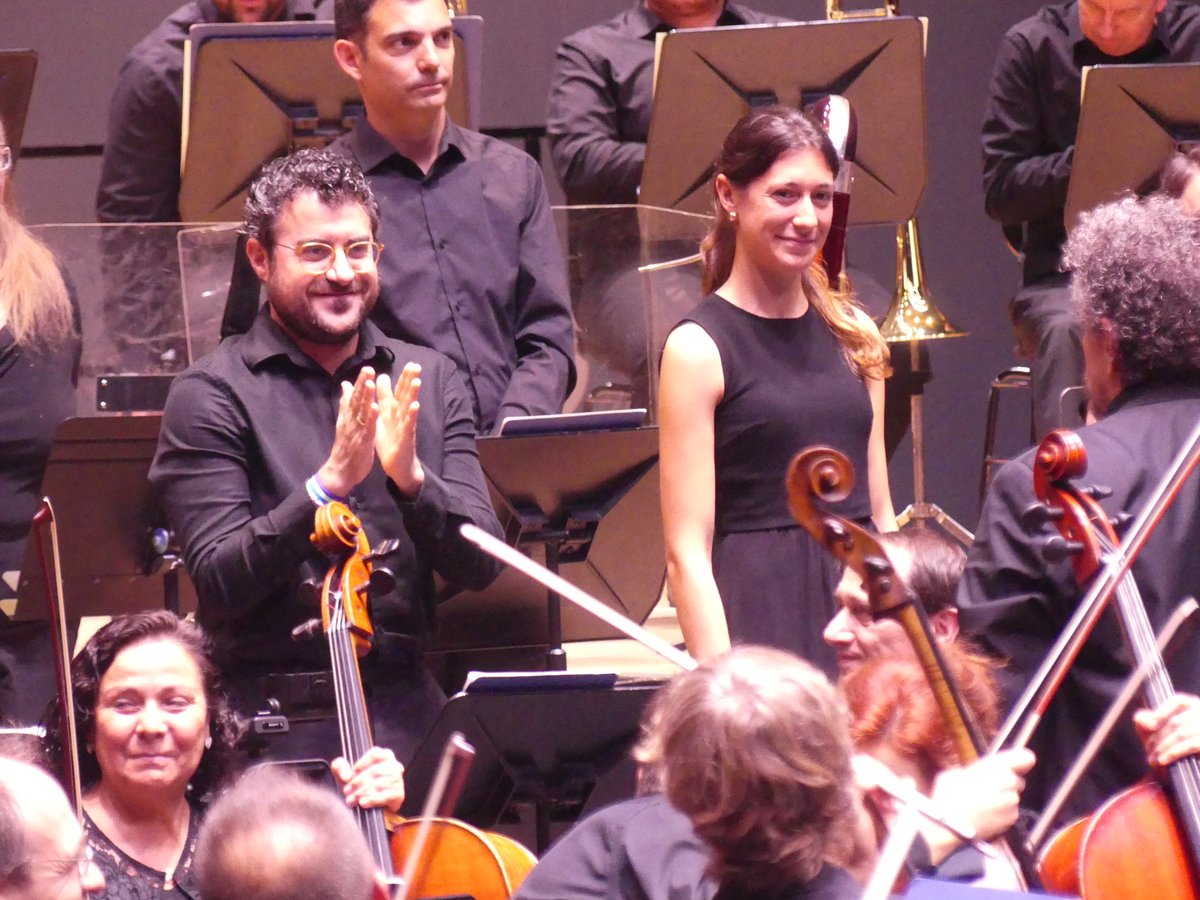 Psanquin (@psanquin) on Twitter photo Sencillamente monumental la Octava de Bruckner de la <a href="/OSGgalicia/">Sinfónica de Galicia</a> y Giancarlo Guerrero. Sonido abrumador, orquesta extraordinaria y una concepción tan clara como arrolladora. Que nadie se la pierda esta noche en el <a href="/PalacioOpera/">Palacio de la Ópera</a> Sencillamente monumental la Octava de Bruckner de la <a href="/OSGgalicia/">Sinfónica de Galicia</a> y Giancarlo Guerrero. Sonido abrumador, orquesta extraordinaria y una concepción tan clara como arrolladora. Que nadie se la pierda esta noche en el <a href="/PalacioOpera/">Palacio de la Ópera</a>