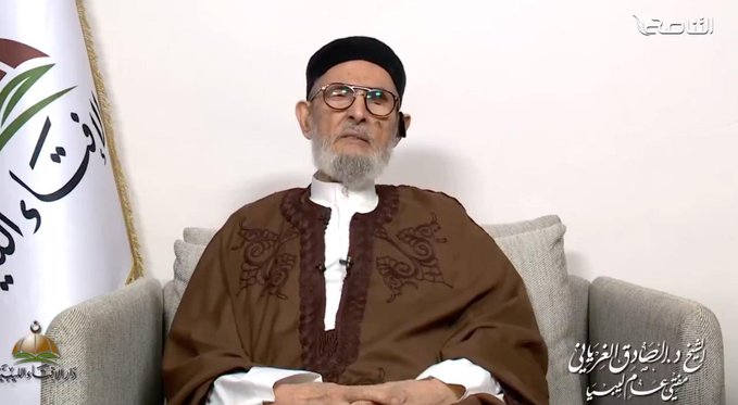 Libya Başmüftüsü Sadık el Ğıryani, Mısır’daki sınır muhafızlarına derhal görev bırakma çağrısı yaptı:   
“Siyonistlerle ortak olmayın.”

#savaş #tahran Suriye Yahudi