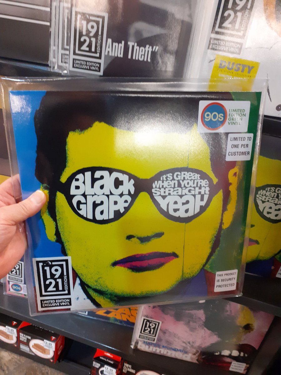 What you hoping to pick up in our exclusive #vinyl #weekend. Good luck to you all, we hope you get what your after. 🙏
#hmvLoveVinyl