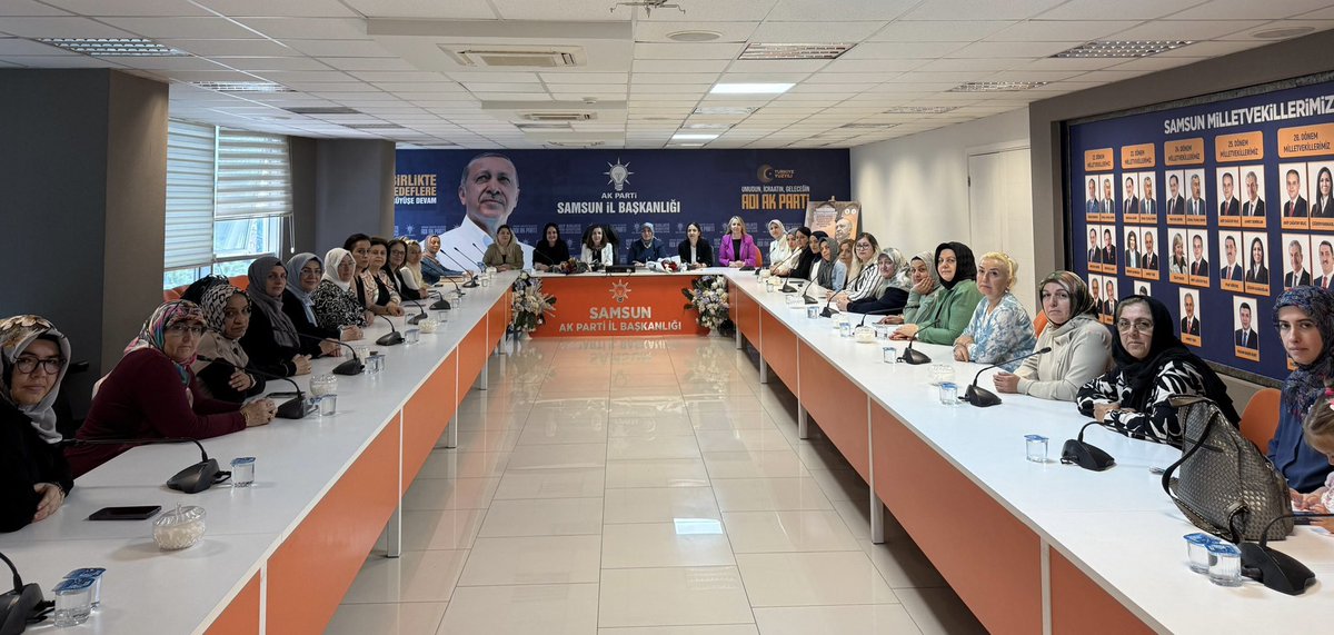 Gülayşe Durak (@gulaysedurak) on Twitter photo 📍SAMSUN
İl Kadın Kolları Başkanımız <a href="/avtugcedagdemir/">Tuğçe Dağdemir Muslu</a> Bölge Koord. <a href="/havvasabuncuog1/">havva.sabuncuoglu</a> ile birlikte Yürütme
ve Yönetim Kurulu toplantımızı gerçekleştirdik.
Kadınlarla güçlü Türkiye Yolunda…
<a href="/AKKADINGM/">AK Parti Kadın Kolları</a>
<a href="/tugbaisikercan/">Tuğba IŞIK ERCAN</a>
<a href="/tulaykaynarca/">Tülay Kaynarca</a>
<a href="/rukiye_toy/">Rukiye Genç Toy</a> 📍SAMSUN
İl Kadın Kolları Başkanımız <a href="/avtugcedagdemir/">Tuğçe Dağdemir Muslu</a> Bölge Koord. <a href="/havvasabuncuog1/">havva.sabuncuoglu</a> ile birlikte Yürütme
ve Yönetim Kurulu toplantımızı gerçekleştirdik.
Kadınlarla güçlü Türkiye Yolunda…
<a href="/AKKADINGM/">AK Parti Kadın Kolları</a>
<a href="/tugbaisikercan/">Tuğba IŞIK ERCAN</a>
<a href="/tulaykaynarca/">Tülay Kaynarca</a>
<a href="/rukiye_toy/">Rukiye Genç Toy</a>