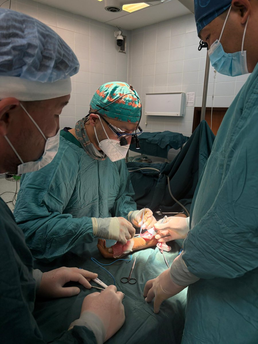 📌 Ahmet Yesevi Tıp Fakültesi Hastanesi'nde Bir İlk: Yanık Deformitesi Rekonstrüksiyonu Başarıyla Gerçekleştirildi
ayu.edu.tr/haber-detay/58…