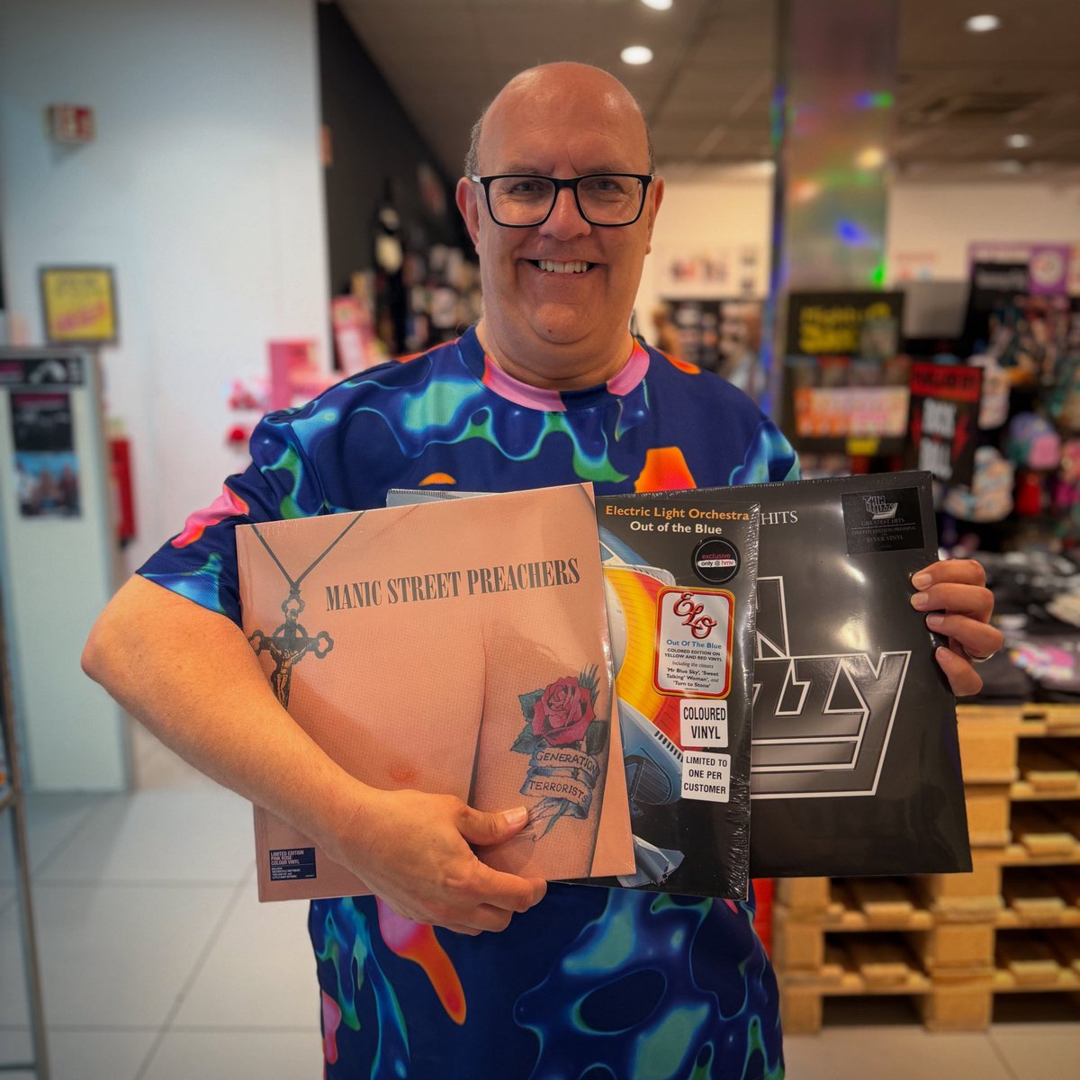 Our lovely regular Martin was in this morning for his exclusive vinyl. Fab choices! 
#hmvLovesVinyl