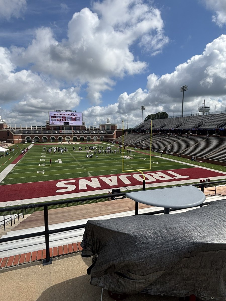 Kingston I. Butler (@kingstonbutler8) on Twitter photo Had a great camp experience at The University of Troy today.
1% better everyday.
<a href="/TroyTrojansFB/">Troy Trojans Football 8x⚔️</a> <a href="/j_lloyd5/">Johnathan Lloyd</a> <a href="/CoachBanks2008/">Gary Banks</a> <a href="/TheDWarriors/">Davidson Warrior Football 🏈</a> <a href="/coachburney40/">Shon Burney</a> <a href="/AL7AFootball/">Alabama7AFootball</a> <a href="/CoachLambert4/">John Lambert</a> Had a great camp experience at The University of Troy today.
1% better everyday.
<a href="/TroyTrojansFB/">Troy Trojans Football 8x⚔️</a> <a href="/j_lloyd5/">Johnathan Lloyd</a> <a href="/CoachBanks2008/">Gary Banks</a> <a href="/TheDWarriors/">Davidson Warrior Football 🏈</a> <a href="/coachburney40/">Shon Burney</a> <a href="/AL7AFootball/">Alabama7AFootball</a> <a href="/CoachLambert4/">John Lambert</a>