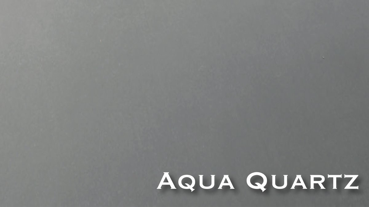 アクアクオーツは市場初の100%防水・超薄型マイクロセメント。特殊な防水添加剤を含み、大理石のような仕上がりも、均質な仕上がりも自在に調整可能。豊富なカラーバリエーションに加え、光沢・サテン・マットの3仕上げから選べます。
   詳しくはこちら ▶ [ciment-art.com/products/list?…]