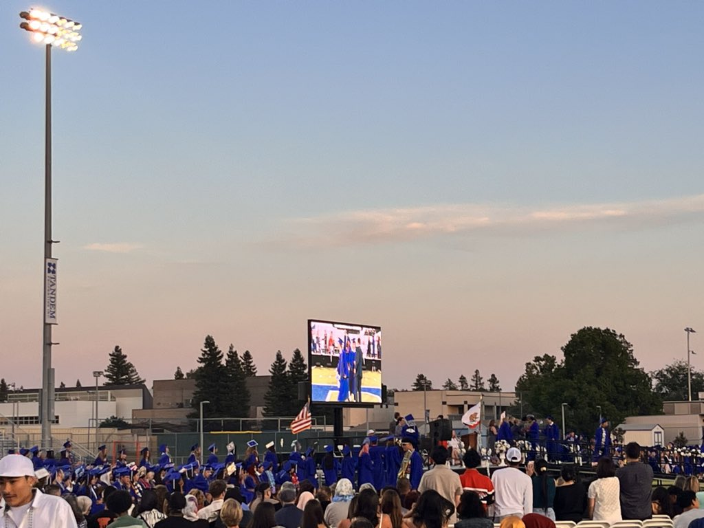 Congratulations to our class of 2025 graduates!