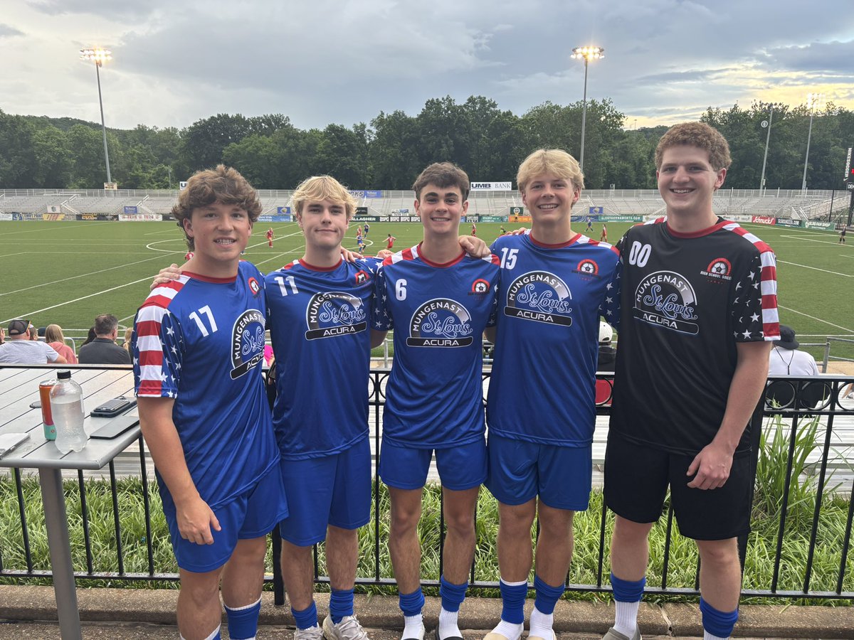 DeSmet Jesuit Soccer (@desmetsoccer) on Twitter photo One last time together on the field for these five young men. Congratulations to Braden Klein, Brady Smith, Jackson Keyes, Landon Weber, and Jack Saladin. This year’s MAC All-Star representatives for <a href="/DeSmetJesuitHS/">De Smet Jesuit High School</a>! What fantastic soccer players but even better leaders. One last time together on the field for these five young men. Congratulations to Braden Klein, Brady Smith, Jackson Keyes, Landon Weber, and Jack Saladin. This year’s MAC All-Star representatives for <a href="/DeSmetJesuitHS/">De Smet Jesuit High School</a>! What fantastic soccer players but even better leaders.