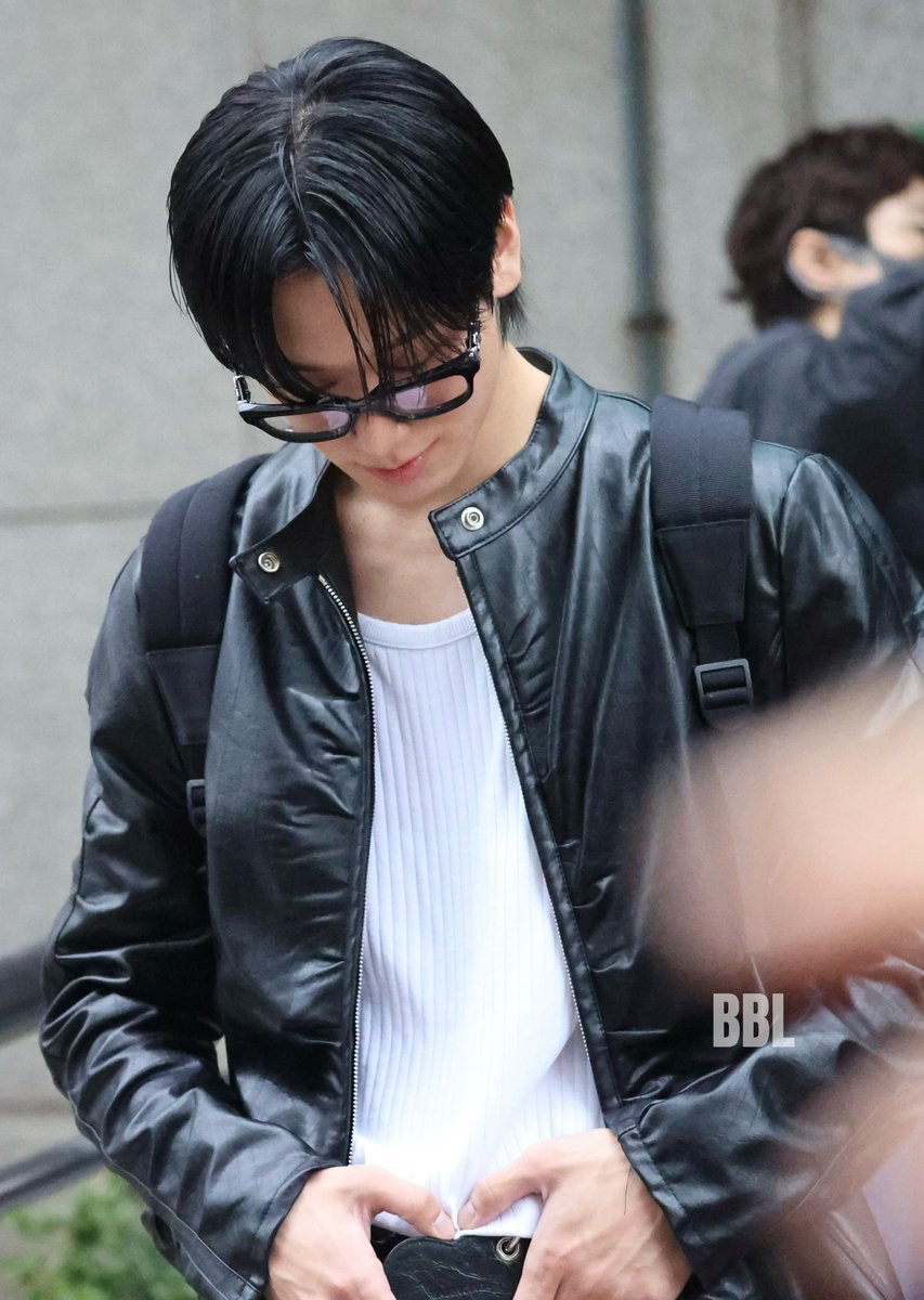 winsome_LJ_'s tweet photo. 탐라 정화~🖤 https://t.co/xQMgKHMUoE