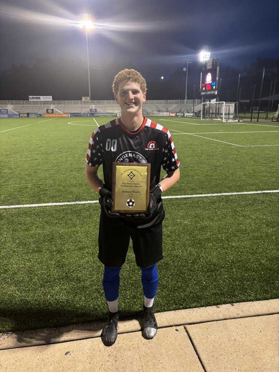 Congratulations to Jackson Keyes for being this year’s MAC goalkeeper of the year award recipient. What a nice way to end a stellar senior season and a great four years <a href="/DeSmetJesuitHS/">De Smet Jesuit High School</a>