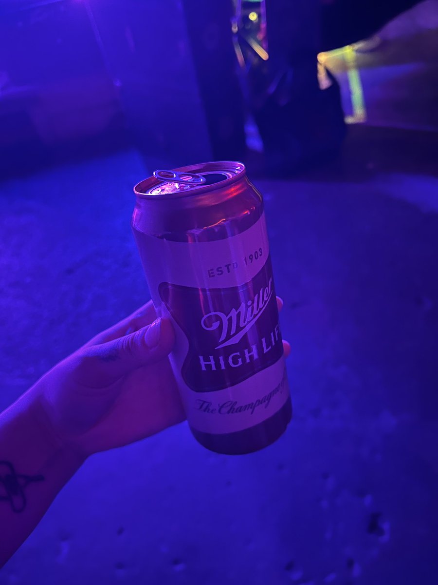 Big news: Naomi is a beer drinker now.