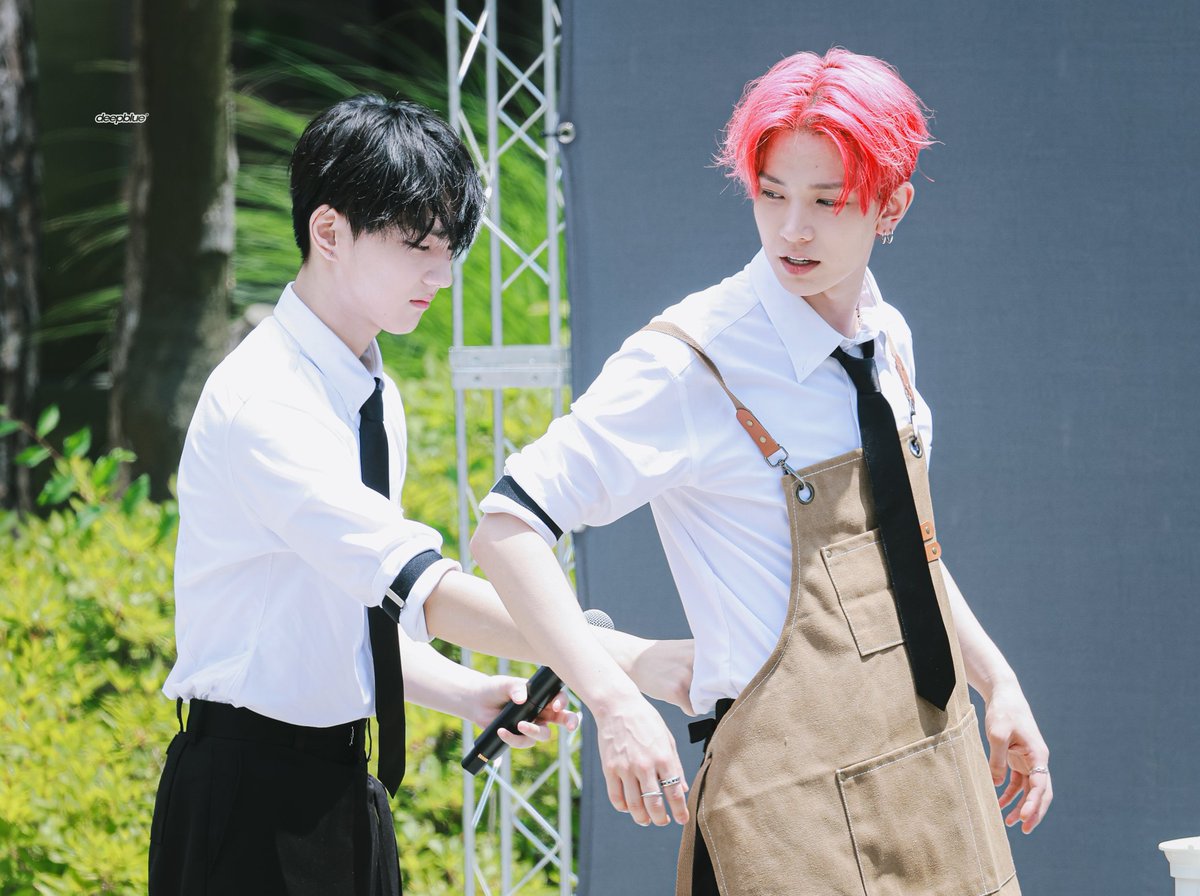deepblue__hs's tweet image. 250614 ๋ฏธํฌ
#ํฌ์น #HEESEUNG #์ํ์ดํ #ENHYPEN