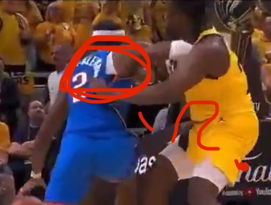 MVPShai2's tweet image. Nah nah let’s show the whole clip if we wanna say it’s a push off 

I see…. I see a jersey tug, yeah? But we don’t wanna talk about that