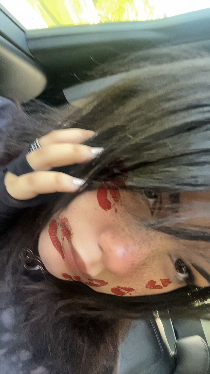 Max276370128343's tweet photo. Welp since my friends found my account here’s my face 😋😋 #cutecore #emo #Silly https://t.co/l4LfeL6ScS