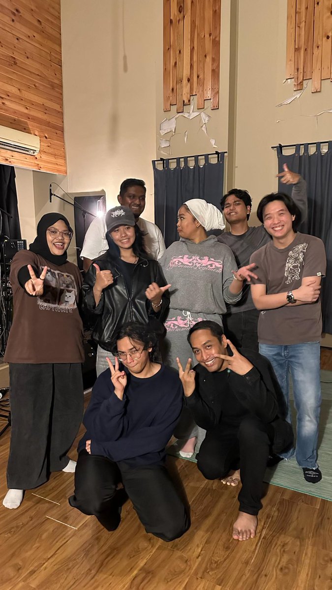 Great session with the crew of ‘Aku Muzik Kamu Indie 2025’ Festival 

Happening on the 26th and 27th of July at Sepang International Circuit! 

Learn more about it at: shop.ilassotickets.com.my/eventdetails.a…