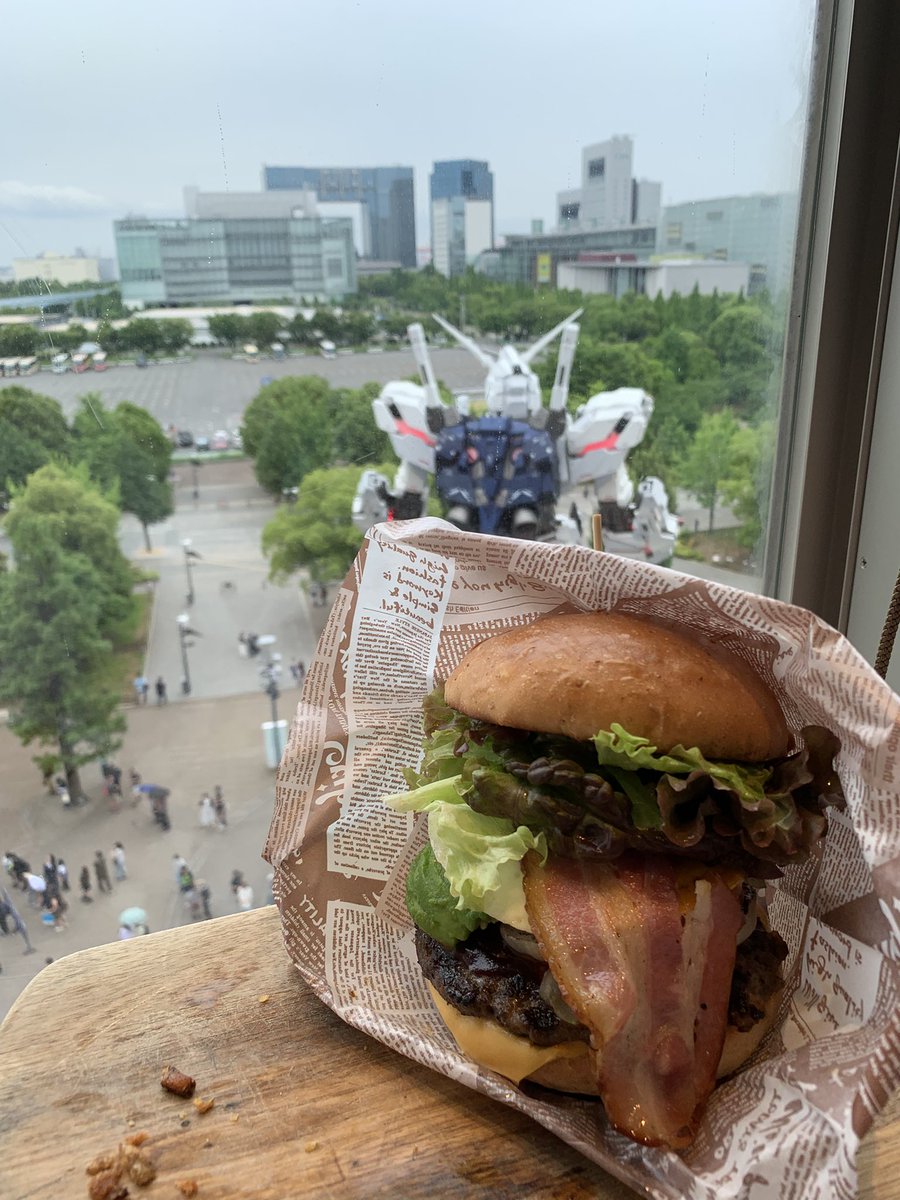 pikachucell's tweet photo. それでも！ https://t.co/EmZo4u3WR4