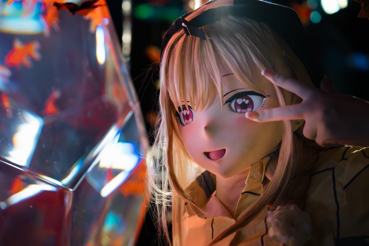 「自分の気持ちは自分のために言わなきゃダメだよ」
「自己的心情，若不是為了自己而說的話，是不可以的！」
#戀上換裝娃娃
#金魚アート展
#夏の浴衣シーズン
#喜多川海夢
#その着せ替え人形は恋をする 

撮影：<a href="/ValkyriePdragon/">Valkyrie Pendragon</a>
レタッチ：<a href="/ValkyriePdragon/">Valkyrie Pendragon</a> &amp; 私😜