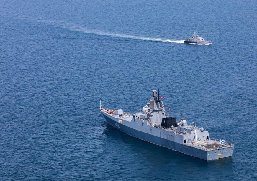 भारत का नया 'महासागर' दृष्टिकोण हिंद महासागर में रणनीतिक निरंतरता का संकेत देता है. इससे पहले भारत ने ‘सागर’ दृष्टिकोण की परिकल्पना की थी - महासागर इसके दायरे को बढ़ाकर इसमें व्यापार, विकास और सुरक्षा को भी शामिल करता है. ...
orfonline.org/hindi/expert-s…
SAYANTAN HALDAR