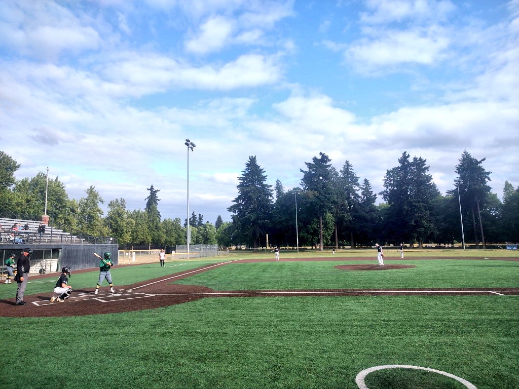 RuralBaseball's tweet image. 10th Annual Dave Orzel Memorial
Friday Night Scores

Toutle Super-Regional
Dirtbags 7, JBD 0*
Mafia 9, Bears 7
*no-hitter

Vancouver Super-Regional
Crimson Lookouts 14, Hudson’s Bay 3
Regulator Lookouts 15, Devil Frogs 0
