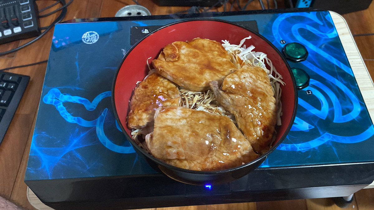 昼はソース豚丼