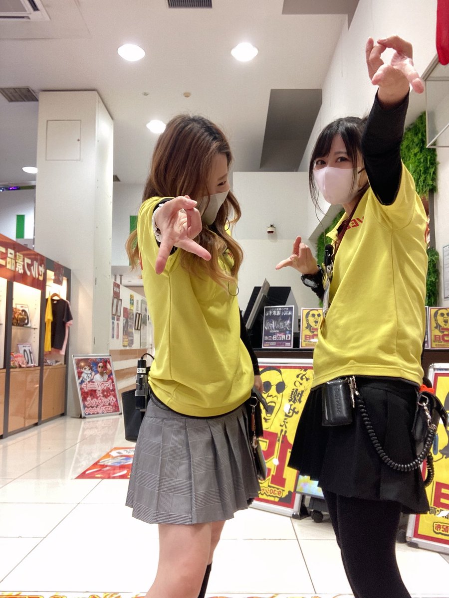こんにちは⸜︎🐣⸝

今日もなごはち元気～🐣ྀི🐝
明日も元気に駆け回りまする⋆͛📢⋆
ピースの仕方
はち🐝→ギャルピース
なご🐣→よくわからないピース

息が合わないってこういう事か…😇
明日はお天気荒れるらしいから
気をつけてね☔️

#企業公式相互フォロー