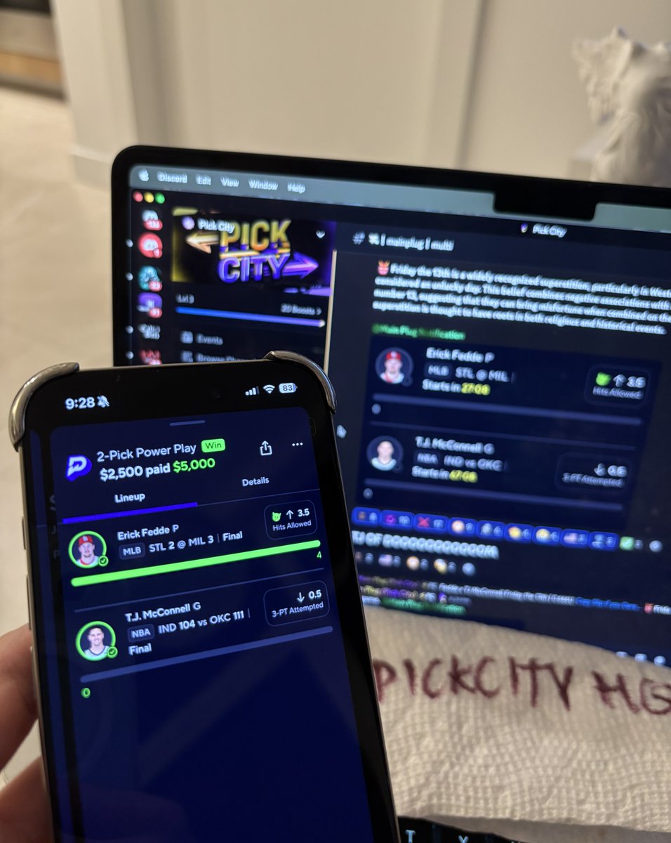 PickCityHQ's tweet image. Aye it’s official, $2,500 to 1 person! 😈

Simply like and comment to enter, winner picked on Sunday! ✅

Gotta show the receipts per usual, peep the cord in the back… you know where to go… 😘