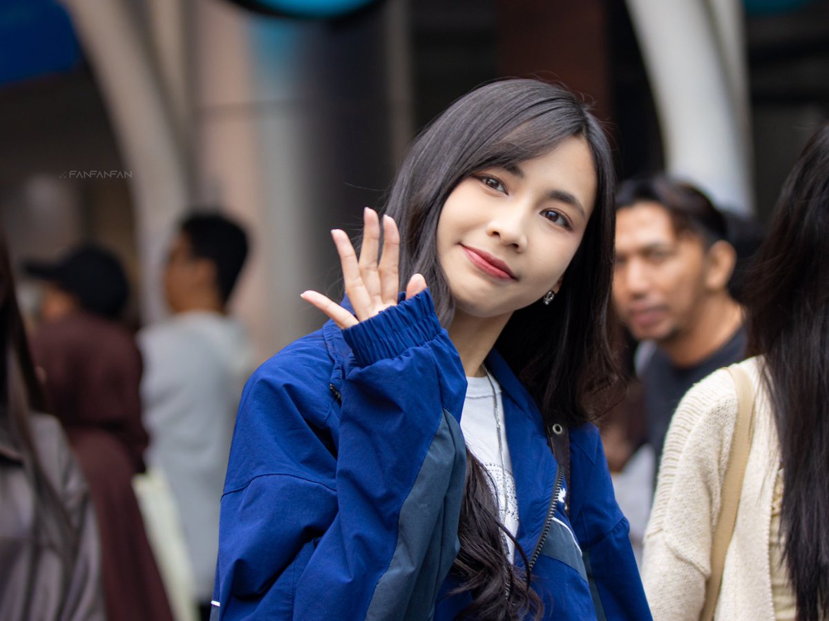 ka gitaa CHUANTIKSSS
<a href="/A_GitaJKT48/">Gita Sekar Andarini</a> 

14062025, at Aji Pangeran Tumenggung Pranoto Airport, Samarinda