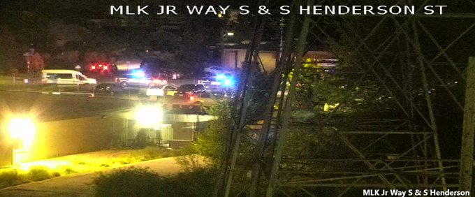 Зіткнення на Renton Ave S на північ від S