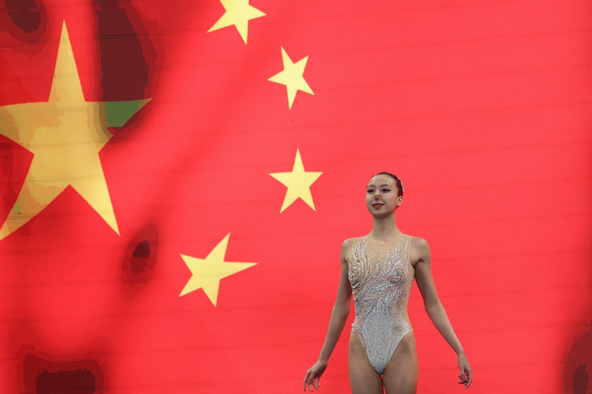 CGTNSportsScene's tweet photo. ๐๐จ๐ณ #China's water dragons DOMINATED at #FINASuperFinal.
๐ฅTeam routine: GOLD feat. #BlackMythWukong choreo๐ต
๐ฅ#XuHuiyan: GOLD in solo tech
๐ฅXu & #LinYanjun winners in duet technical
๐ฅ17yo #GuoMuye: Silver in men's solo
Gaming x Swimming crossover we never knew we needed.๐ฎ https://t.co/NCJl2buEMU