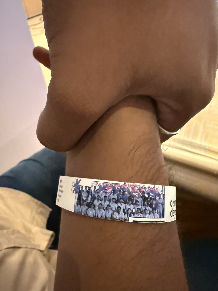 CCD Reunion Batch of 24

Squint your eyes to look clearly and you’ll also see Ed Sheeran singing Sapphire in this.