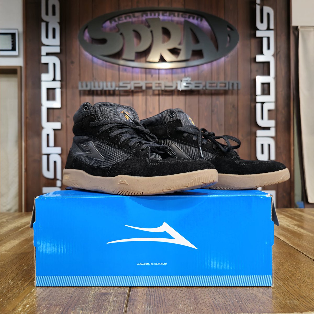 Chuya_HORUS's tweet photo. 仕事用の靴に20年以上ぶりのLAKAI。
鉄板のBlack/Gumで。
#lakai
#lakailimitedfootwear
#skateboard
#trudger https://t.co/BhBO3ErTwn