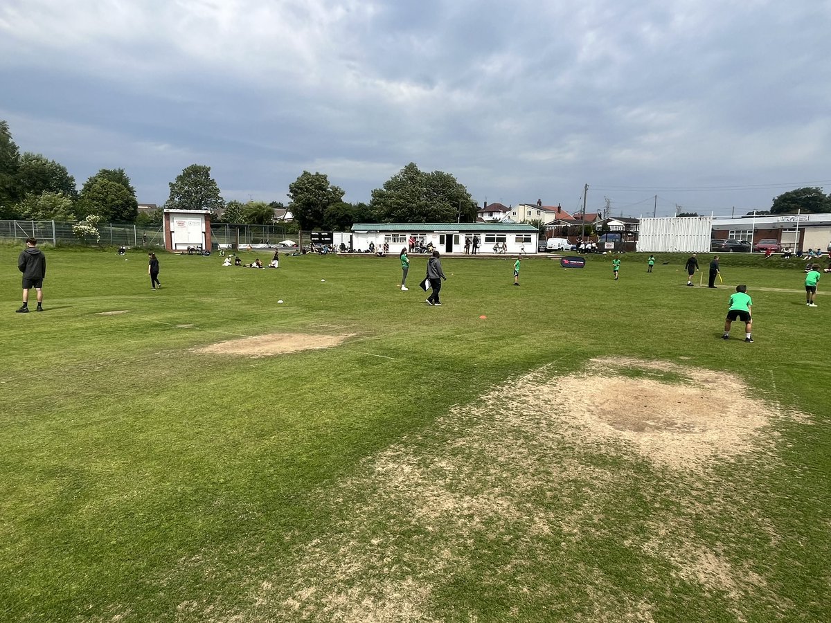 CoachWrexham's tweet image. 🚨🚨Wrexham & Flintshire Primary schools Cricket festivals this week @DynamosCricket @ActiveWrexham @DragonSport_FPS
🏏🏏28 Schools
😀39 Teams
🤩390 New participants
@CricketWales @Chance2Shine @GwersylltParkCC @ChirkCC @sportwales @BuckleyCC @CarmelCricket @CCQuay