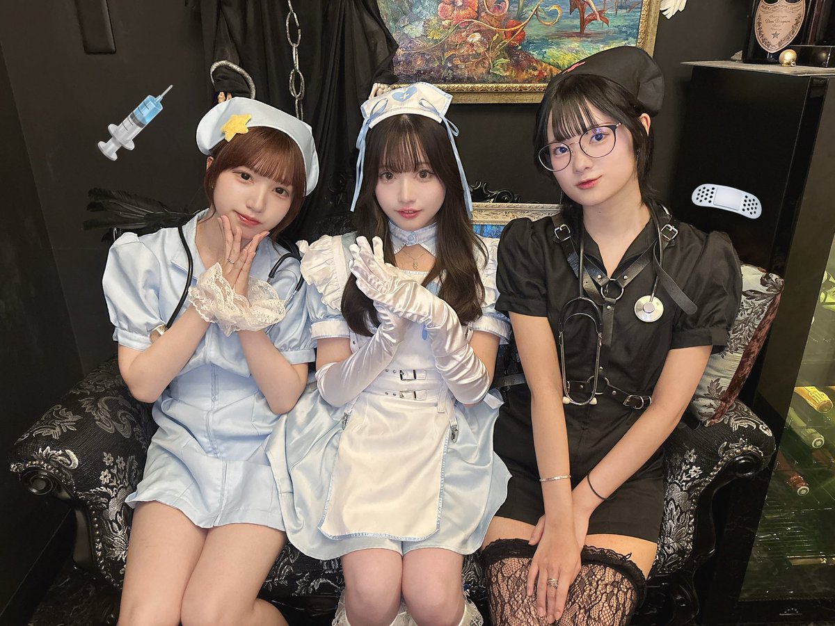 本日のマリオネットは
💉くるる
🏥ゆりか
🩺めいり
です🖤

本日は厨二病ナースイベント🩸♥️
皆様のご来院お待ちしてます🩶