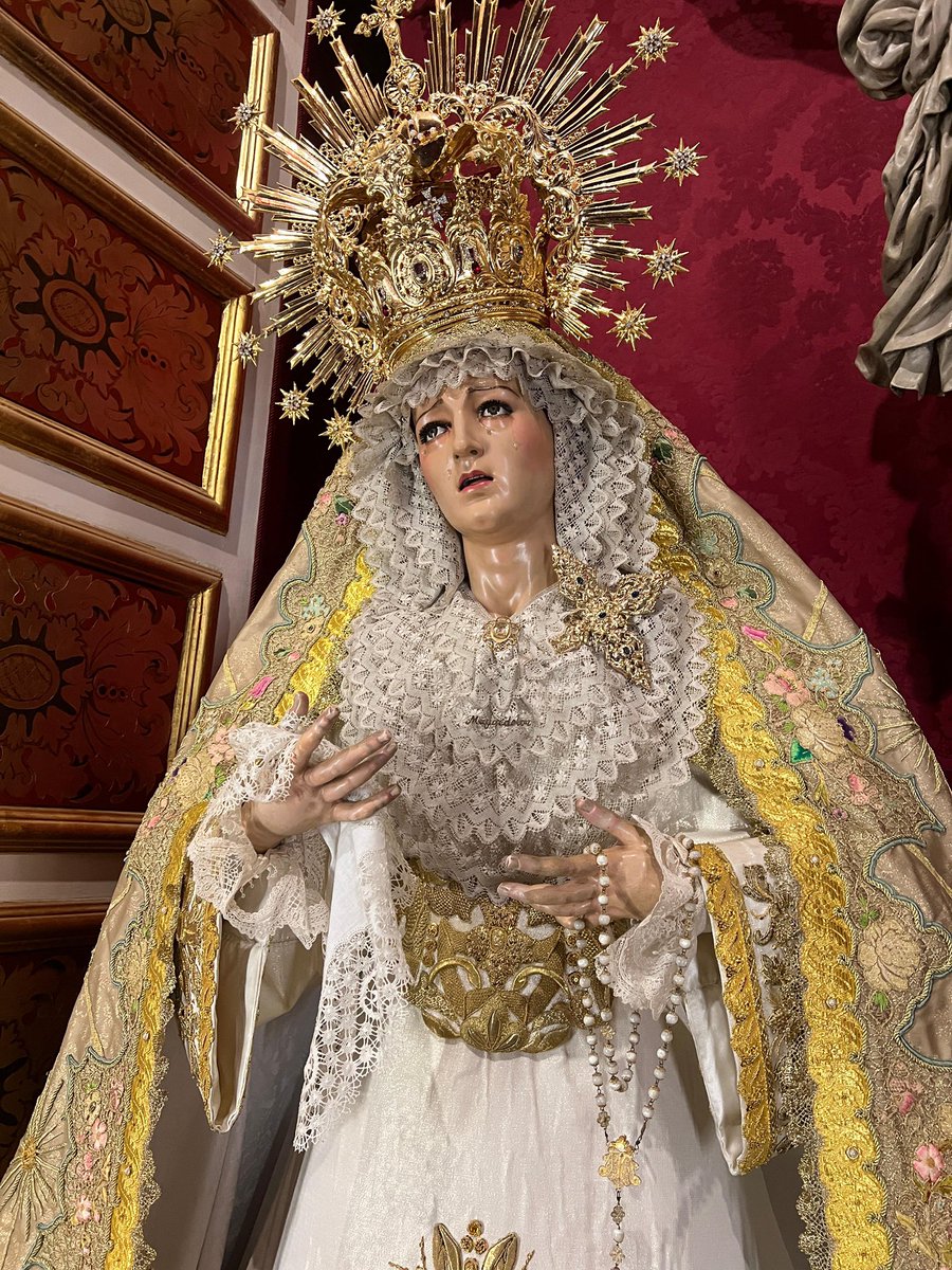 💙 Nuestra Señora del Mayor Dolor ya se encuentra ataviada en su capilla para el período estival 
 
#CofradiasMLG