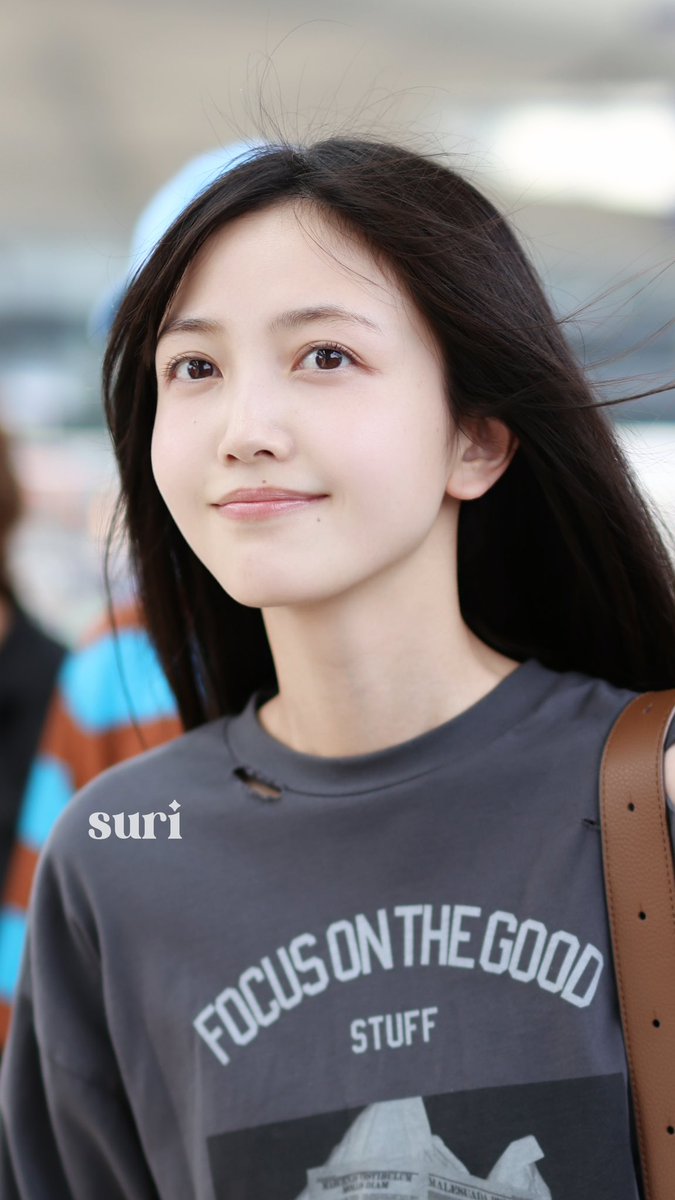 SuriK0909's tweet image. 𝐬𝐡𝐚𝐧𝐠𝐡𝐚𝐢 𝟎𝟔𝟏𝟒✈️

#久保史緒里 #乃木坂46