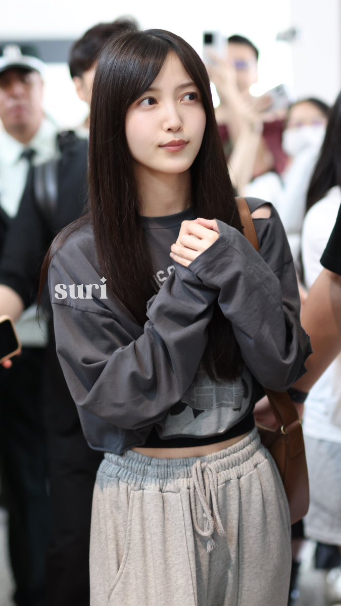 SuriK0909's tweet image. 𝐬𝐡𝐚𝐧𝐠𝐡𝐚𝐢 𝟎𝟔𝟏𝟒✈️

#久保史緒里 #乃木坂46