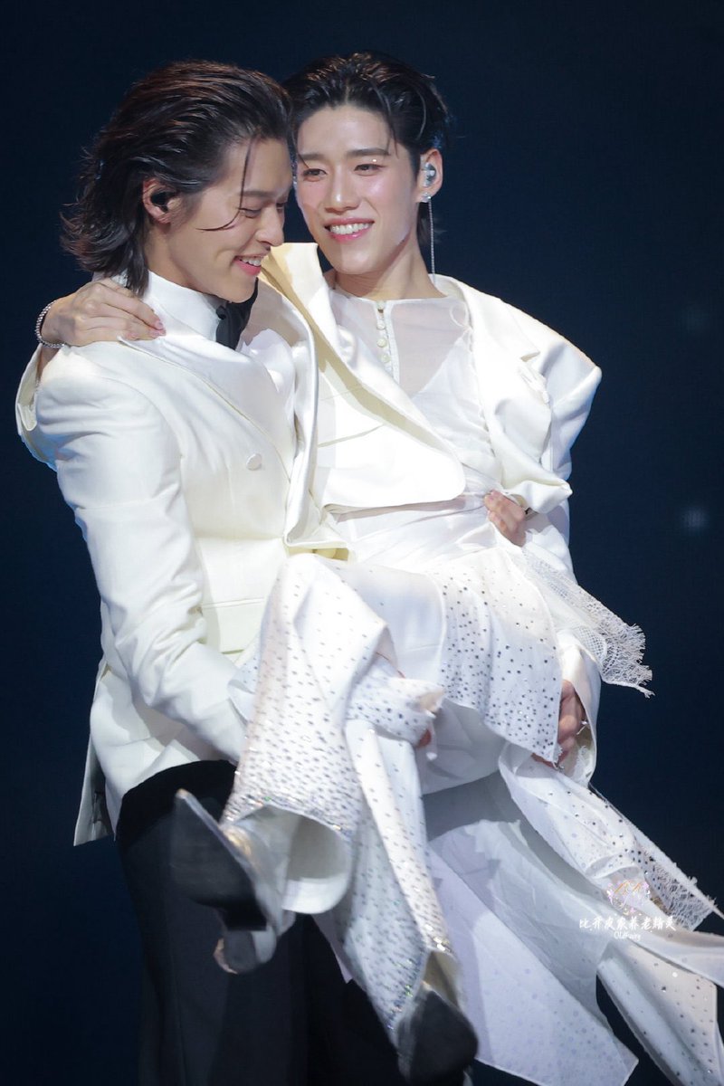 besttuesdaeever's tweet photo. พันตรีประจักษ์               วนิดา https://t.co/hD0ndDwaZ9