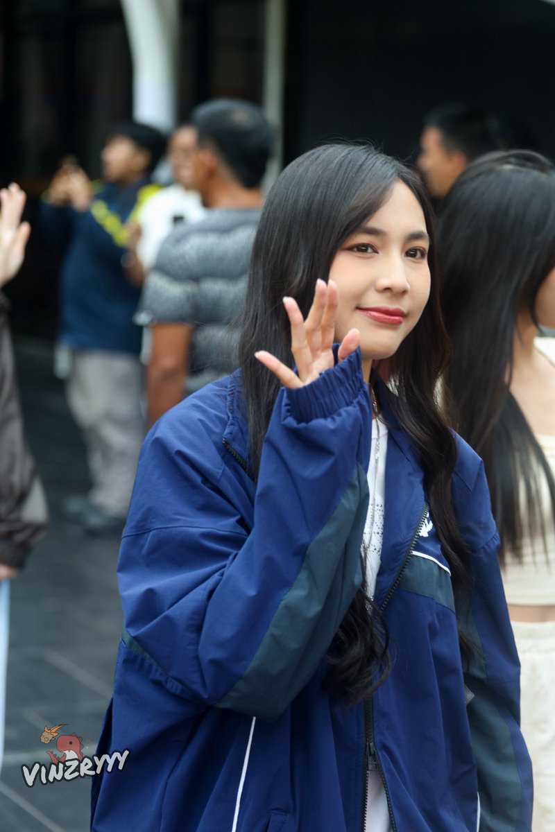 Kak gits <a href="/A_GitaJKT48/">Gita Sekar Andarini</a> 

Aji Pangeran Tumenggung Pranoto Airport 140625