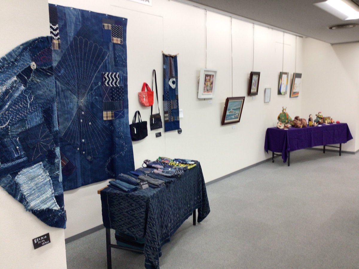 蜻蛉(とんぼ)の会・第2期展　開催中です

会期 令和7年 6月12日(木)〜6月17日（火）

時間 10時〜18時   ※17日は16時で終了

会場  ゴールデンギャラリー
(桜木町ぴおシティ3F)

入場無料

書画から立体作品まで。
様々なアーティストによる合同展です