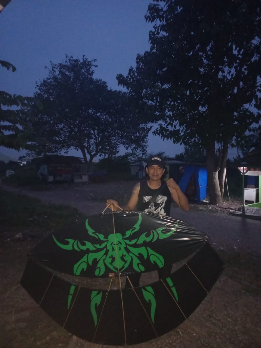 Ya sudahlah, jikalau begitu main layangan aja .. 🇮🇩💚🌴