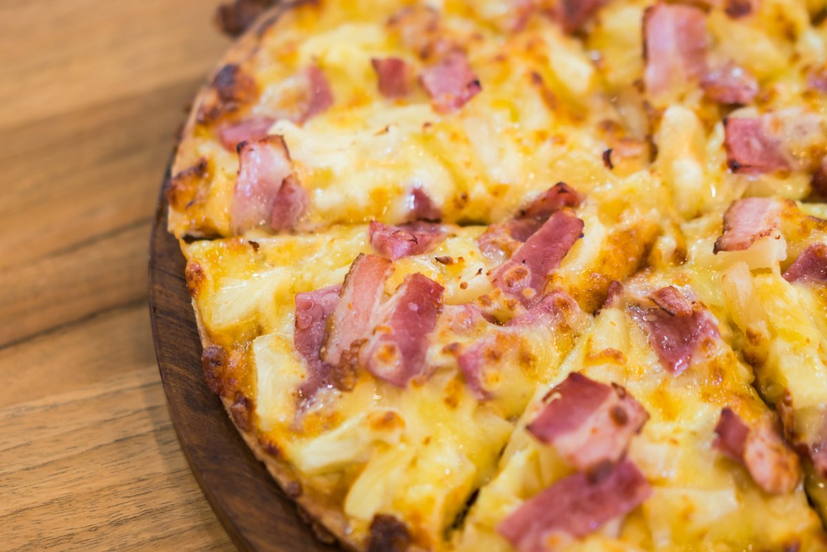 Double the slices this weekend with our double pizza offer.

Taste our new Hawaiian pizza.

For delivery call: 0788177000

#DoublePizza #weekend