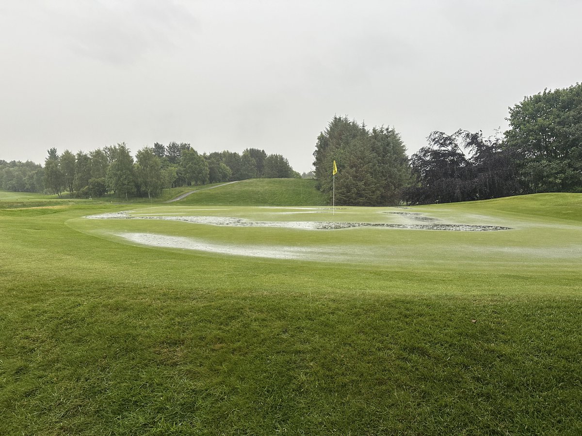PeterSmithICL's tweet photo. 18mm and counting since 4am, just what you want on club championship morning 
@bbcweather @BIGGALtd @BathgateGolf https://t.co/GpguXkEsSU