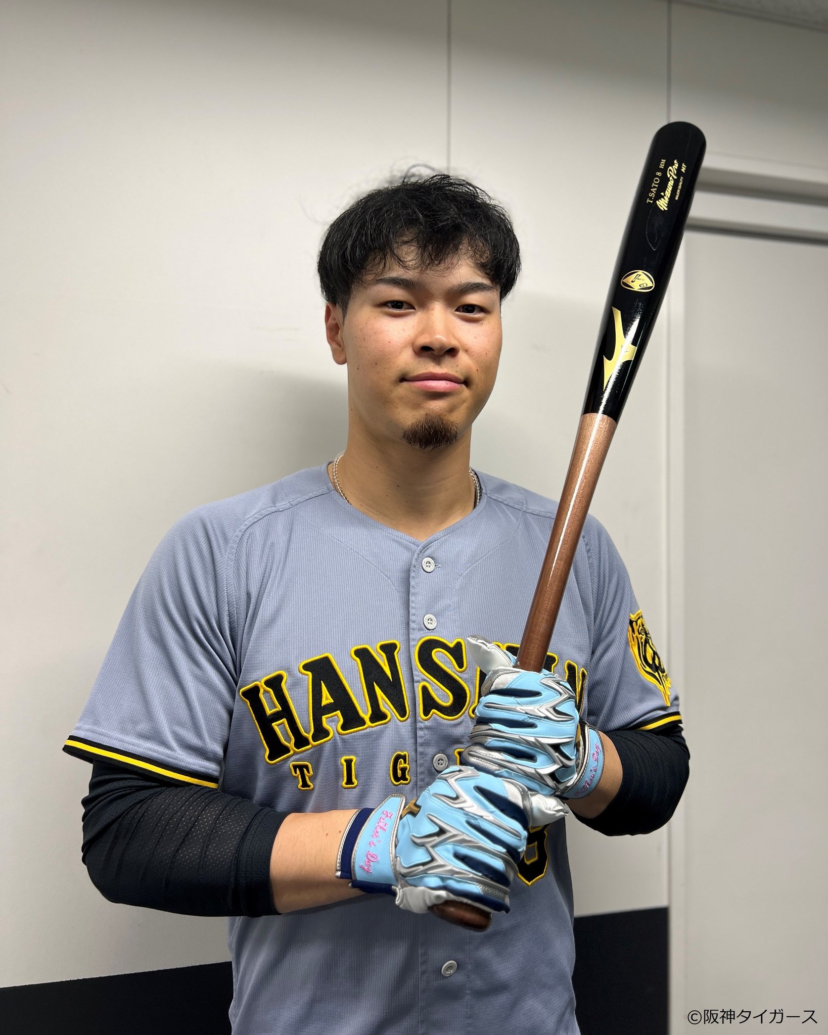 MIZUNO - 阪神タイガース ユニフォーム 佐藤輝明　佐藤　ミズノ メンズ   X O 阪神タイガース メンズL 佐藤輝明 佐藤 MIZUNO ミズノ ビジター