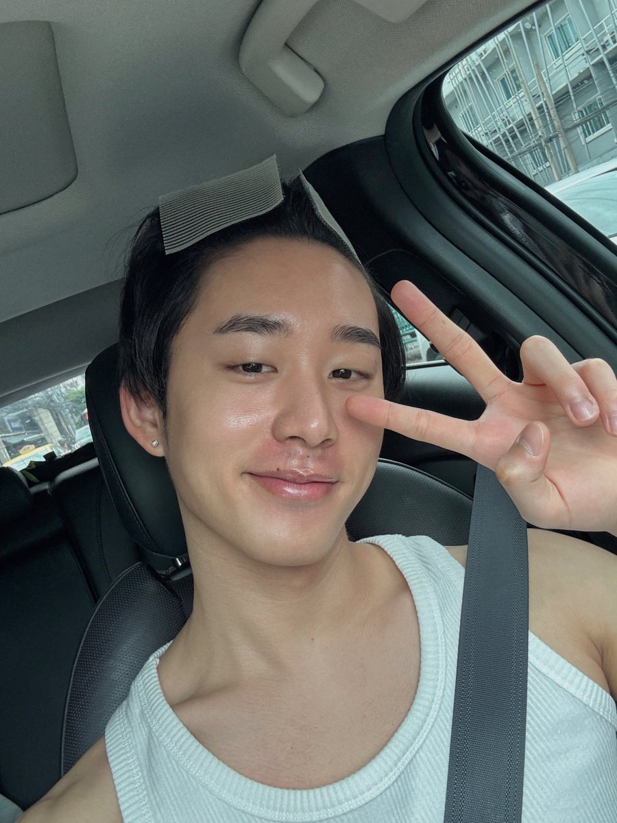 ถึงกันยางง กำลังตามปาย เจอกันนะค้าบบบ🥳

EST BD 2025
#SpreadLoveWithEst