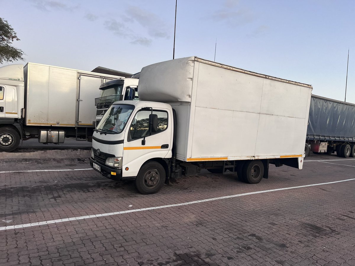 LuvhengoMotors's tweet image. @LuvhengoMotors your #1 delivery company. Appreciations to @kasiherofoundation and their sponsors for entrusting us with the delivery of their inventory. Contact us on 0662243911 for all your delivery needs.