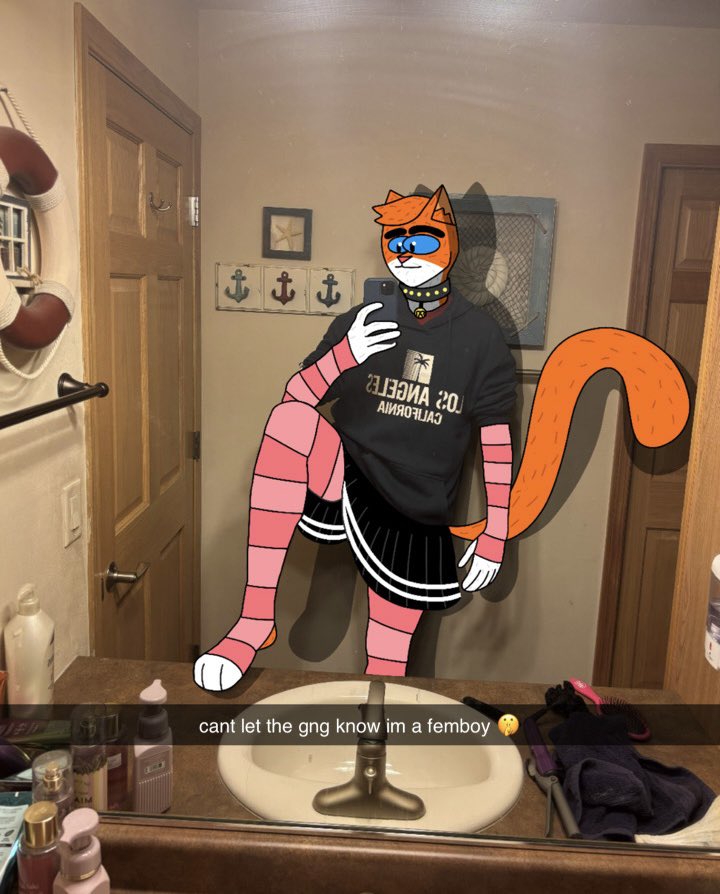 GuestyIsAWeirdo's tweet image. if they do find out i’d be loving that dih 🥀🥀 #Femboy #furry #Memes