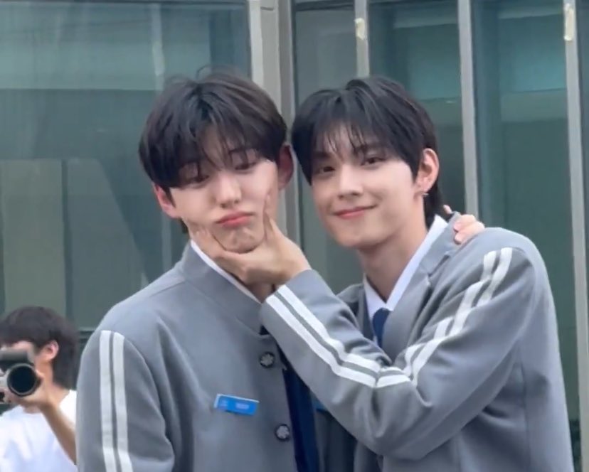 어머... ㅜㅜ

#BOYS2PLANET #보이즈2플래닛
#최립우 #CHUEILIYU #崔立于 #정상현 #CHUNGSANGHYEON